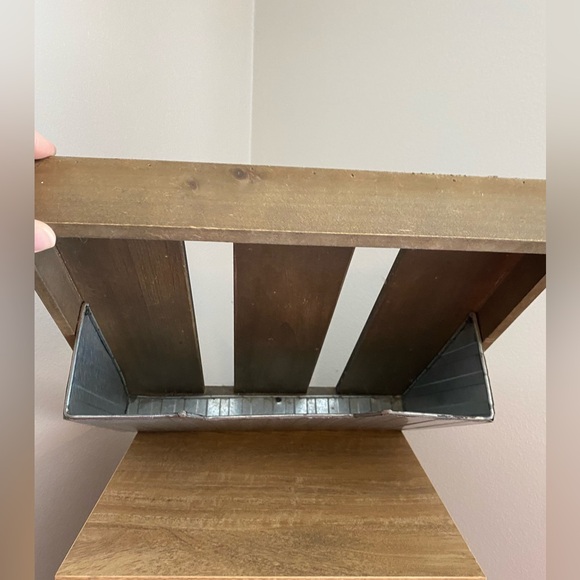 SOLD - Rustic mail holder - Picture 4 of 6